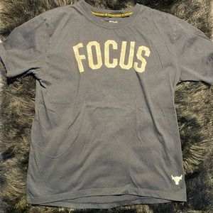 Under Armour Womens Focus Tee (BLACK)